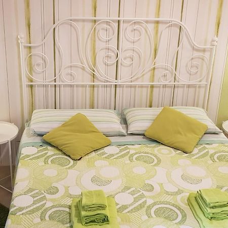 Apartment In Salerno Centro Екстер'єр фото