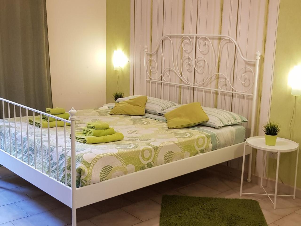 Apartment In Salerno Centro Екстер'єр фото